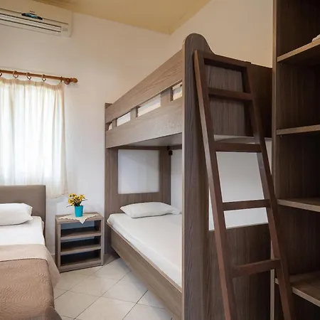 Lofos Apartment *